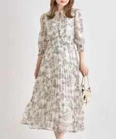 リボン付きシャーリングフラワープリントプリーツワンピース