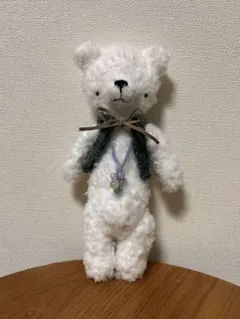 ハンドメイド　真っ白クマさん　あみぐるみ