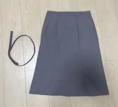 GU ジーユー タイトスカート グレー Mサイズのサムネイル
