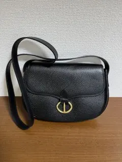 Item thumbnail for item 4a40fd8f-089f-4a9b-b2f7-1555b95df578