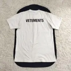 24677✨️ヴェトモン バックロゴ オーバーサイズ Tシャツ カットソー 白のサムネイル
