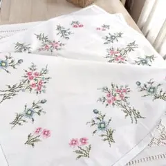 ベトナム製 手刺繍 テーブルクロス 伝統 民族 文化 コットン - メルカリ