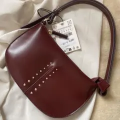 ZARA ザラ　スタッズ付きバーガンディ　赤系　ハンドバッグ M