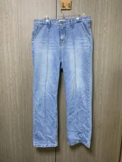 ストレートデニム