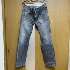 BURBERRY BLUE LABEL グレー ストレートデニム チェック裾