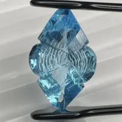 【大粒/訳あり】特殊カット　ブルートパーズ　ルース　約22.64ct