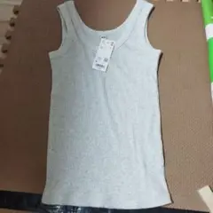タンクトップ