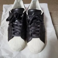 アディダス　シューズ　スーパースター