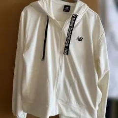 New Balance ホワイトセットアップ　上がM 下がXL