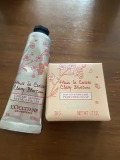 ロクシタン　　ハンドクリーム＆化粧石けんセット