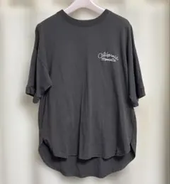 【UNDERWRAPS】 刺繍 半袖Tシャツ チャコール ダークグレーのサムネイル
