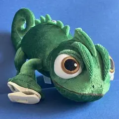 パスカル （ディズニー ラプンツェル） 肩のせ ぬいぐるみ
