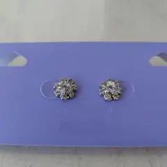 お花形ピアス シルバー系