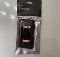 新品未使用　NIKE ナイキ　リストバンド　2個セット　TOKYOのサムネイル