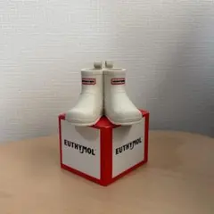 Item thumbnail for item a9d5cad4-0f55-4701-94d9-d093bbb37b98