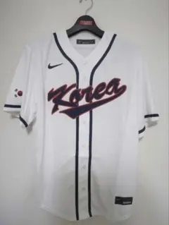 Item thumbnail for item e1ed4ee6-fc01-44ef-8276-aa937637360d