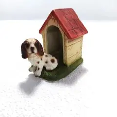 犬小屋と犬の置物セット