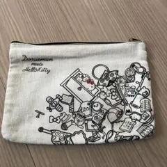 ハローキティ&ドラえもんコラボ ポーチ