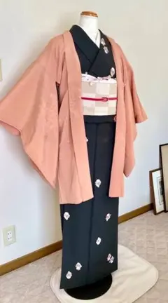 アンティーク錦紗縮緬 長羽織紐付 羽衣のような軽やかさ たおやかなお色合 色無地