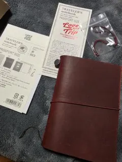 限定トラベラーズノート パスポートサイズ LOVE AND TRIP レッド