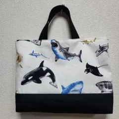 小さめレッスンバッグ　辞書バッグ　サメ柄　ハンドメイド　絵本バッグ