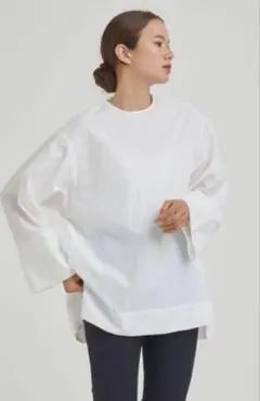 美品✨yori ヨリ 白 ホワイト フリル 長袖 トップス ブラウス yori ヨリ ぬくぬくヘムフリルブラウス F ホワイト レーヨン