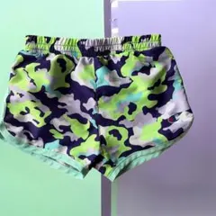 Champion カモフラージュ ショートパンツ 12M 黒半ズボンと90サイズのサムネイル
