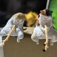 釣りをする猫 フィギュア 2体セットのサムネイル