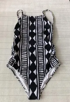 オールドネイビー　Old navy ワンピース　水着　白黒　新品　S タグ付のサムネイル