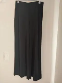 【UNIQLO】クレープジャージーストレートパンツ ブラック Mサイズ