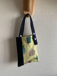 Item thumbnail for item 764ae1d7-1fcc-4896-85db-92515496586d