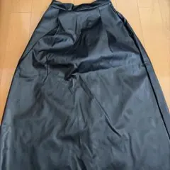 アベイル Avail レザースカート タイトのサムネイル