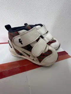 familiar ファミリア　asics アシックス　13.0