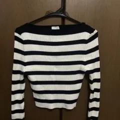 H&M ストライプオフショルダーセーター