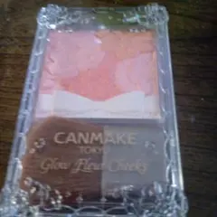も*こ様 CANMAKE Glow Fleur Cheeks 02