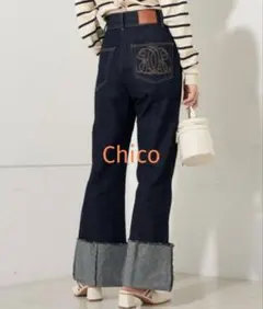 Chico 裾ロールアップ　バックロゴ刺繍入りワイドデニム　濃紺