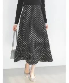 fifth 黒と白の水玉模様 フレアロングスカート