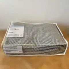 ニトリ　ウレタン入りジャガード織ラグ 185×185 cm