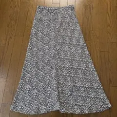 LOWRYSFARM 小花柄　黒白　F ロングスカート