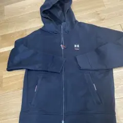 【美品】アンダーアーマー フルジップパーカー ブラック LGサイズ フード付