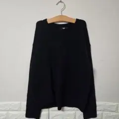 ユニクロ ブラック クルーネックセーター 長袖