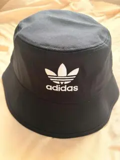 《日曜まで値下げ中》adidas バケットハット （57-60cm）【タグ付き】