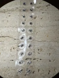 耳つぼジュエリー クリスタル調20粒①