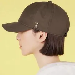 VARZAR スタッデッドロゴ ニュースボーイキャップ ブラウン