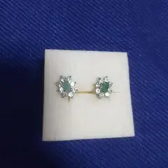 スタッド ピアス エメラルド