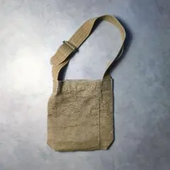 Item thumbnail for item 474238e9-8fcb-4acc-af22-09f33199117d