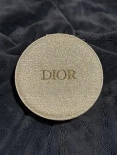 Dior ゴールド 円形ポーチ 星形チャーム/ミラー付きのサムネイル