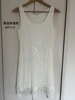 【新品未使用】セシルマクビー　ノースリーブ白ワンピ　M