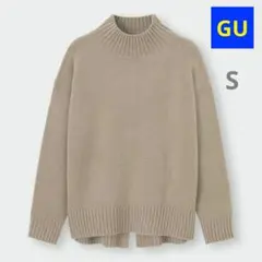 GU パフィータッチオーバーサイズハイネックチュニック（長袖）