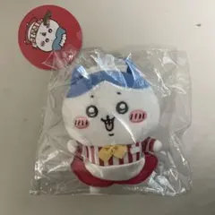 ちいかわレストラン　ホール担当なマスコット　ハチワレ
